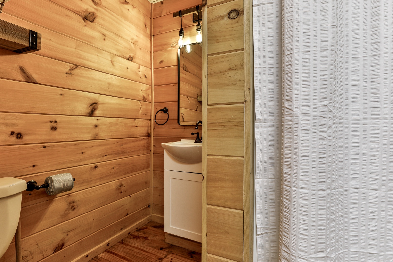 Full Bath Terrace Level - Walk In Shower