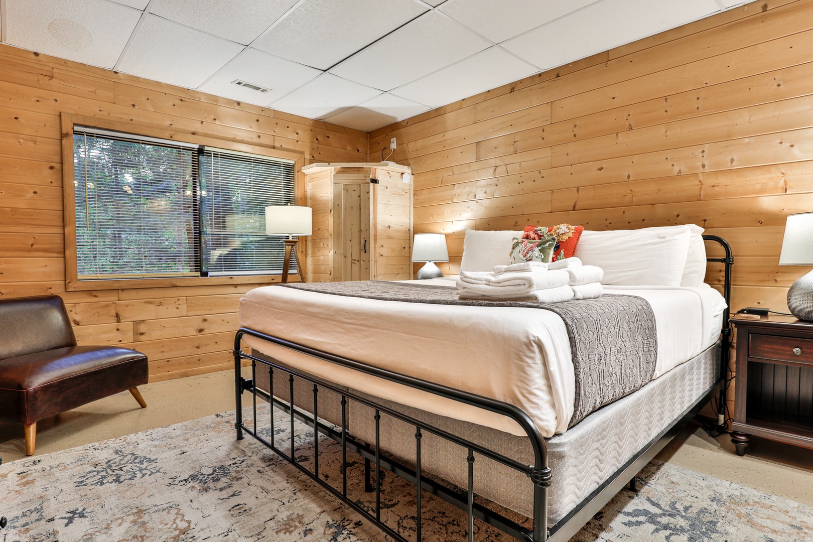 King Bedroom Terrace Level