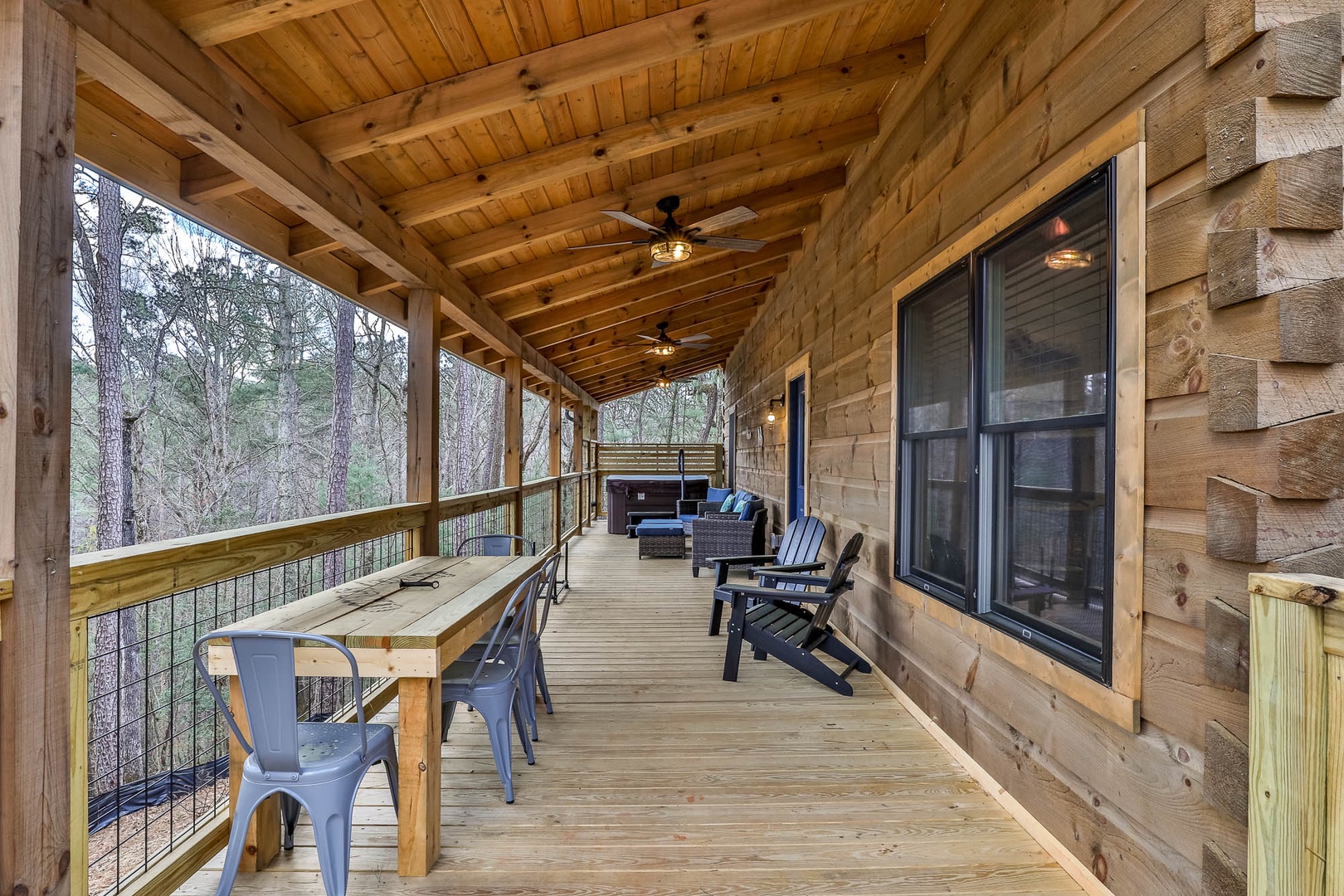 Great back porch for eating, relaxing, viewing wildlife