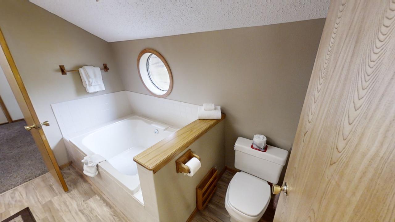 Roberts-Trappers-Lodge-copy-05282024_113450