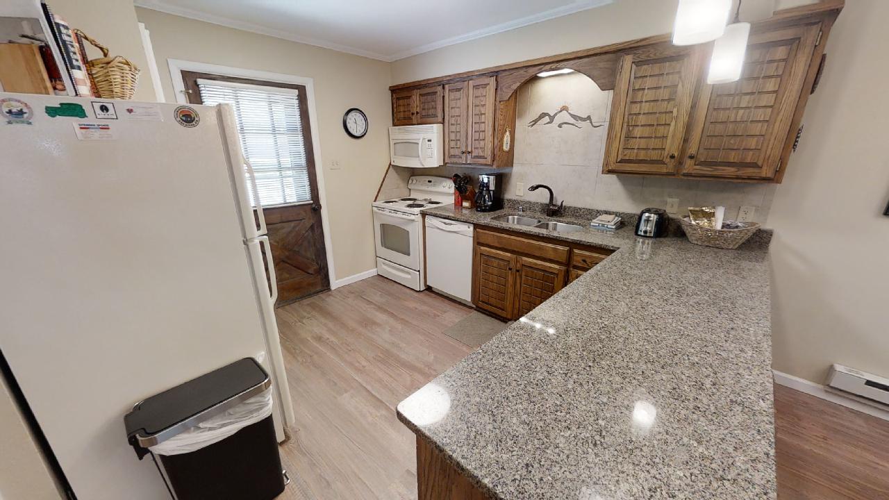 Claim-Jumper-Townhouse-5-06042022_093258