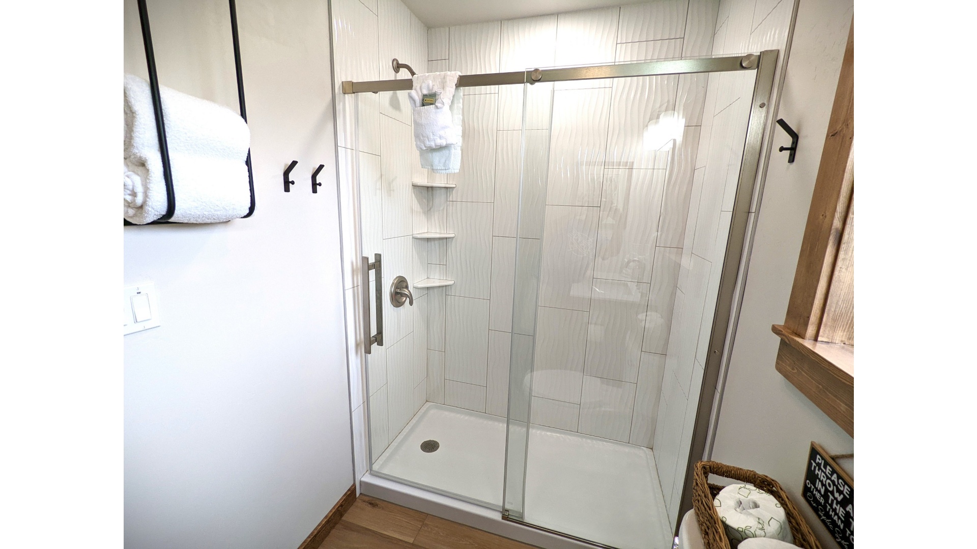 Bathroom 3 (1)