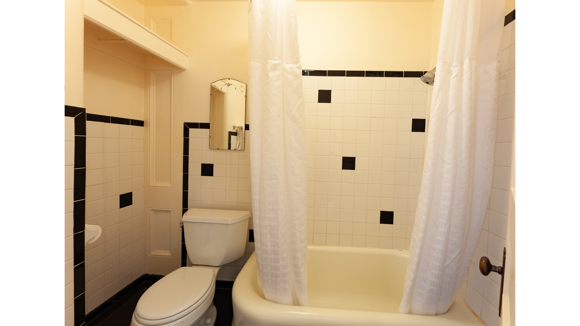 WEB Mary Lambert Room -7
