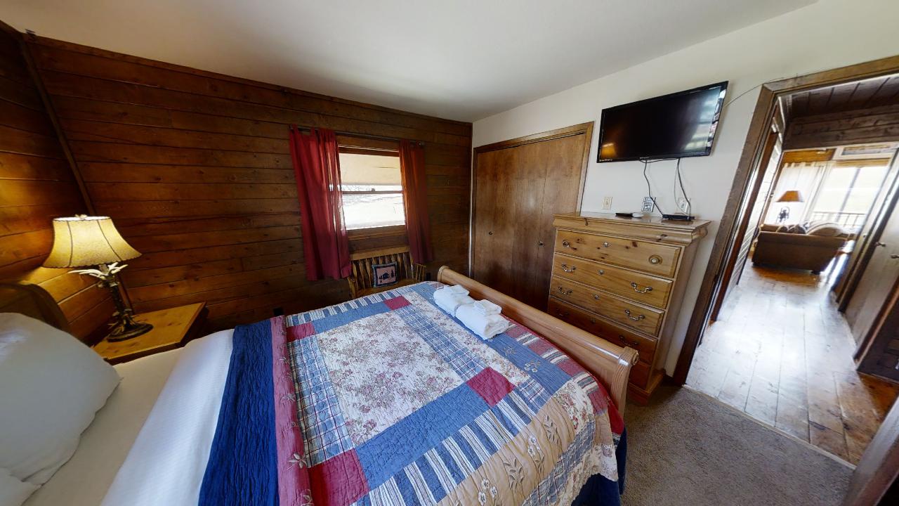 Bear-Valley-Cabin-08312021_122657