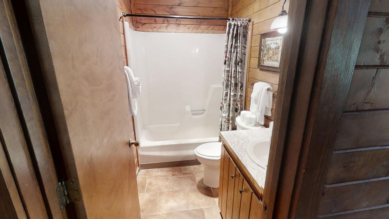 Bear-Valley-Cabin-08312021_122118
