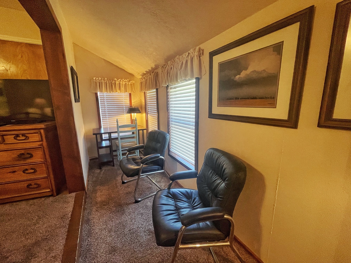 Bedroom 1 (sitting area)