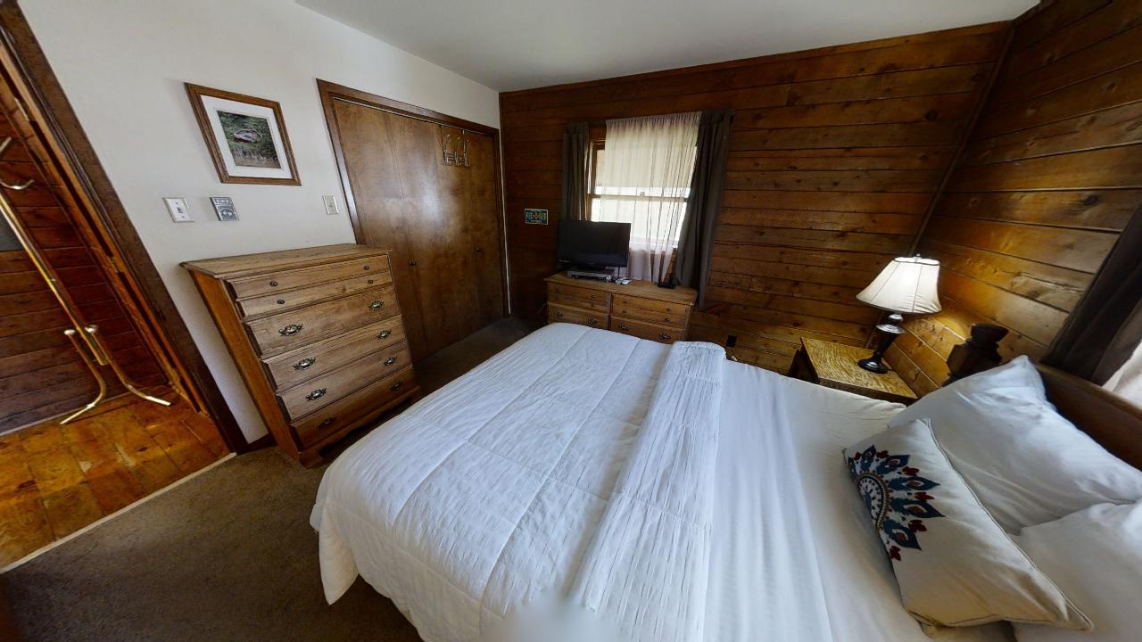 Bear-Valley-Cabin-08312021_122615