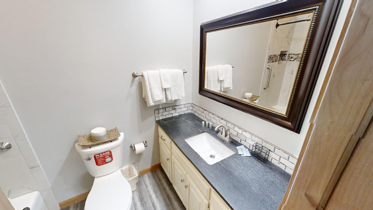Claim-Jumper-Townhouse-1-09202023_110138