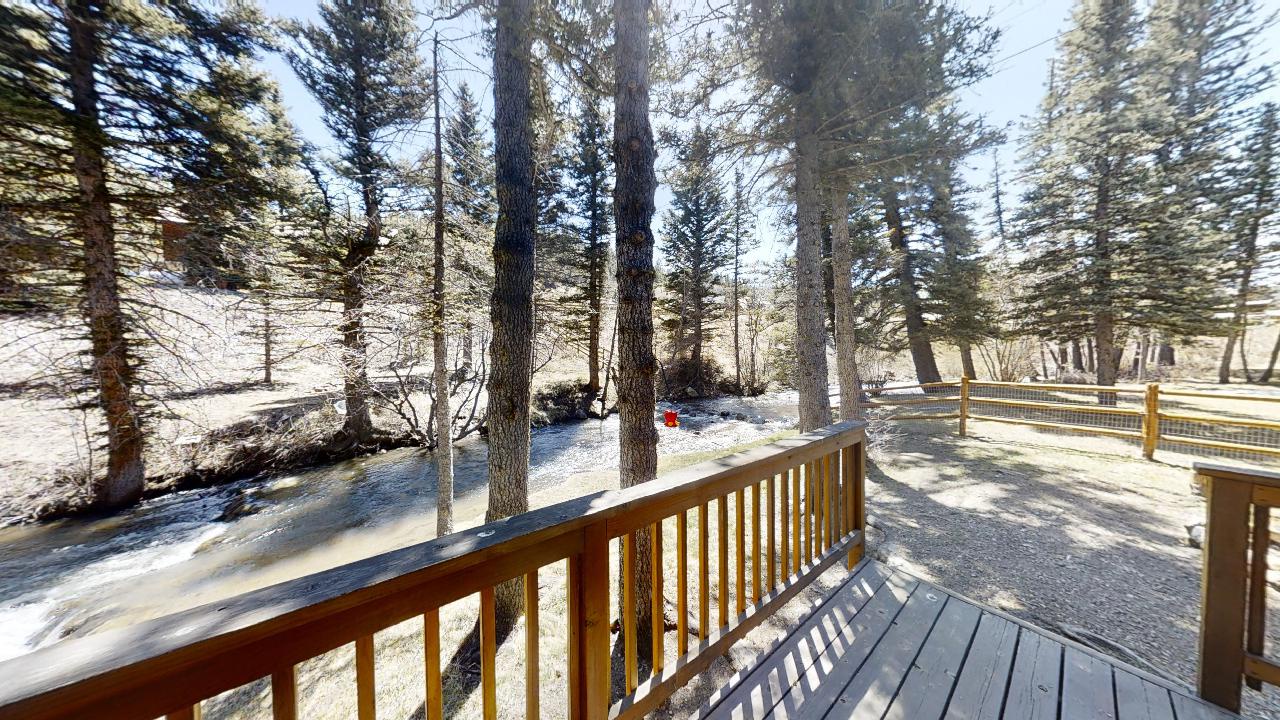 Little-Elk-Horn-04282022_135028