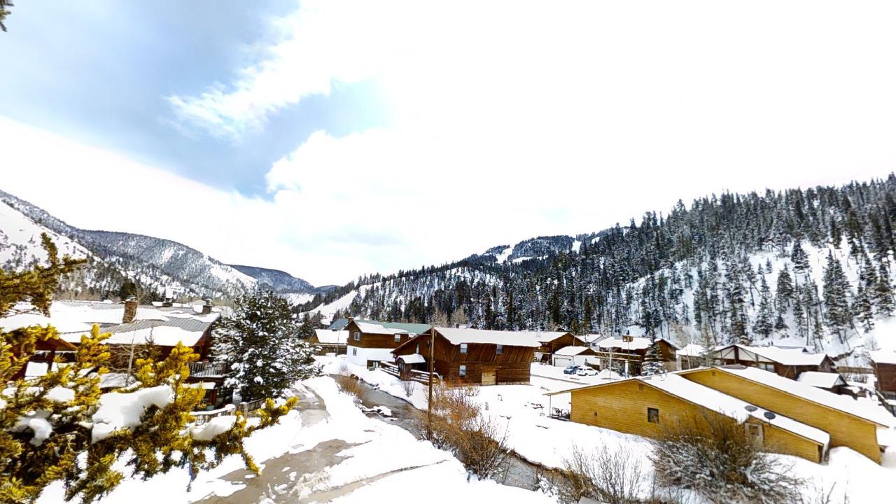 Riverbend Townhouse 1