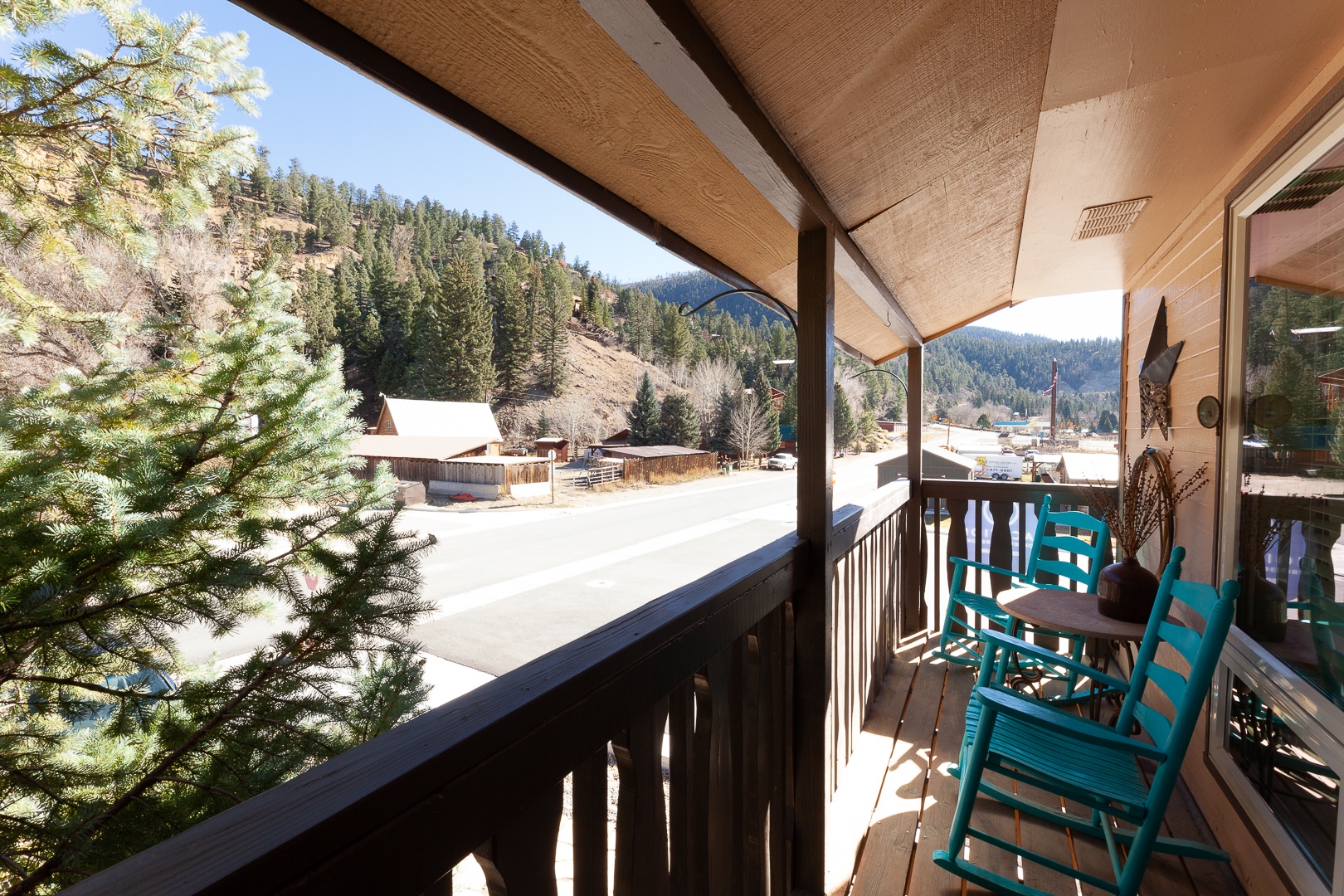 Grandview 1 Rustic Retreat