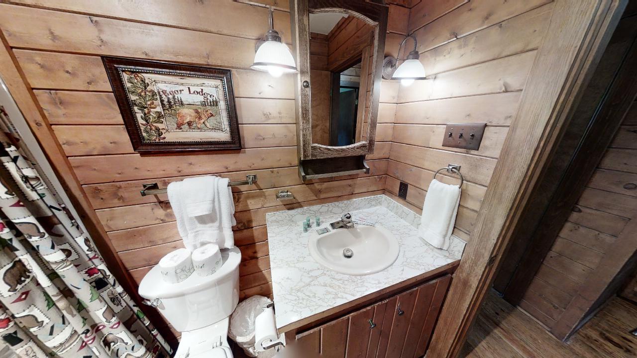 Bear-Valley-Cabin-08312021_122159