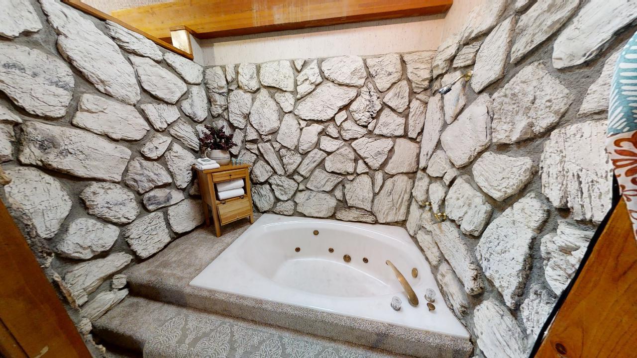 Jacuzzi