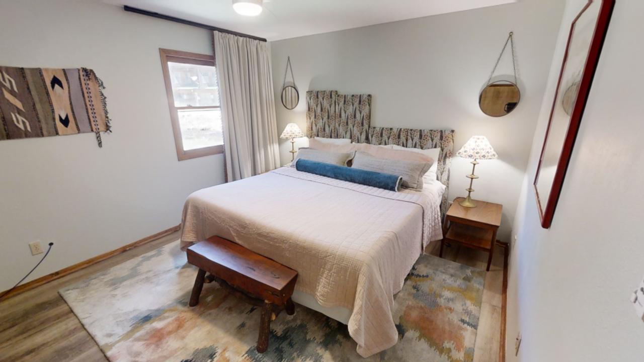 4th-Quarter-Third Room