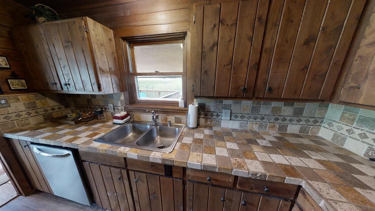 Bear-Valley-Cabin-08312021_122020