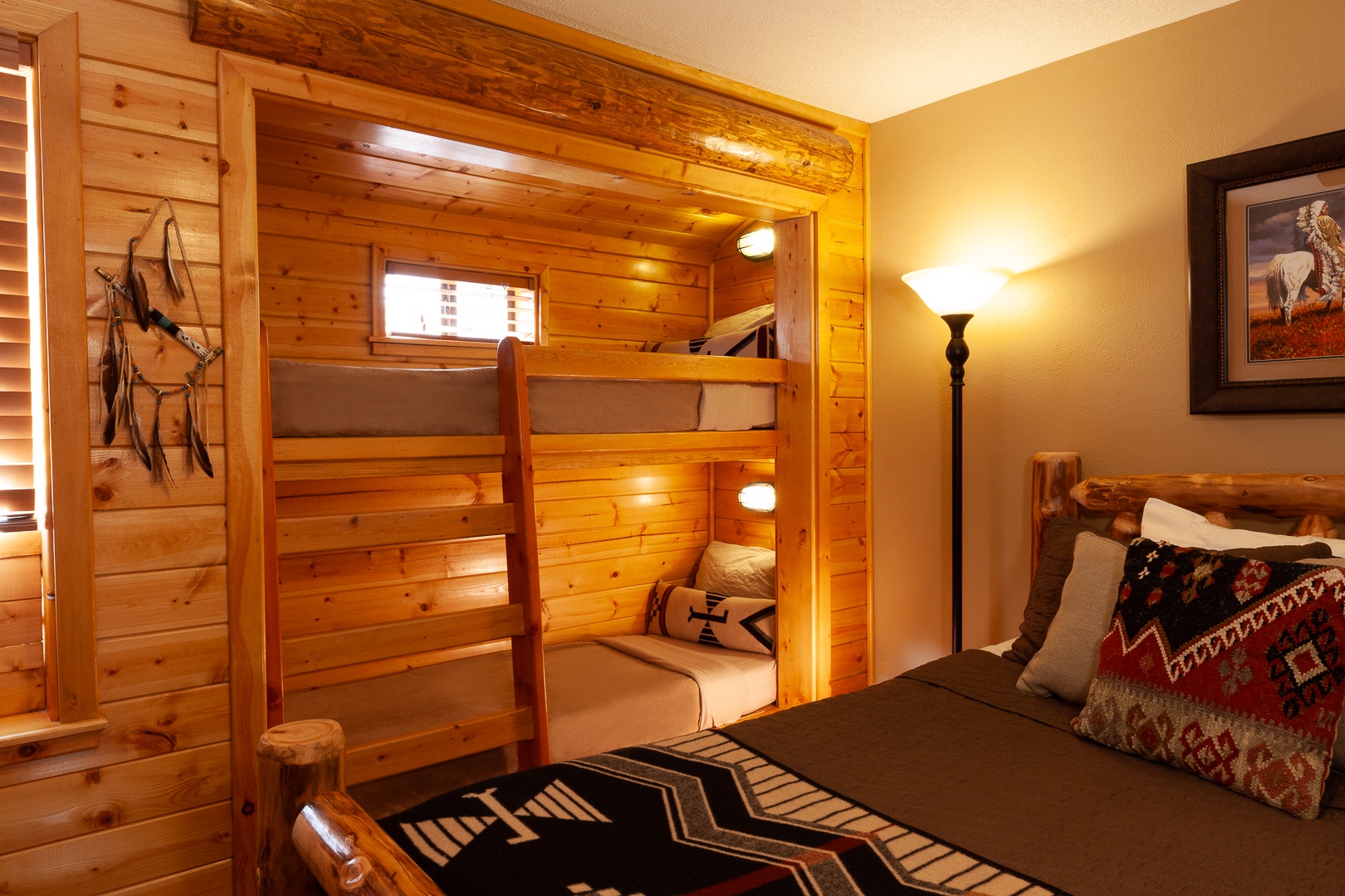 Grandview 1 Rustic Retreat