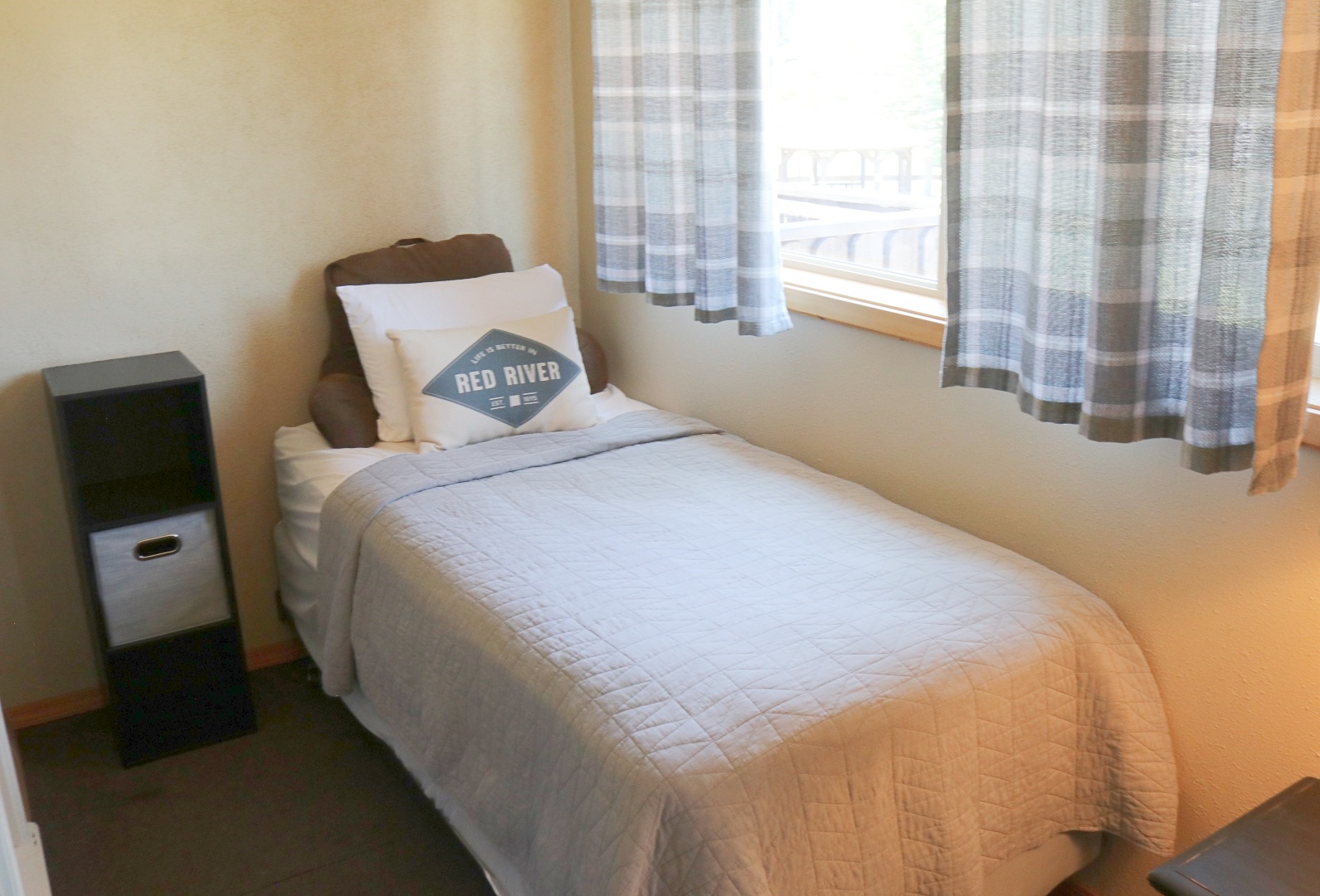 2nd room twin