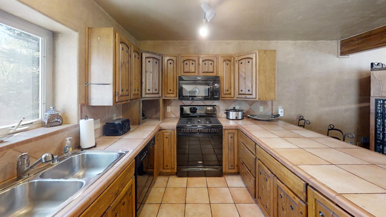 River-Ritz-copy-Kitchen