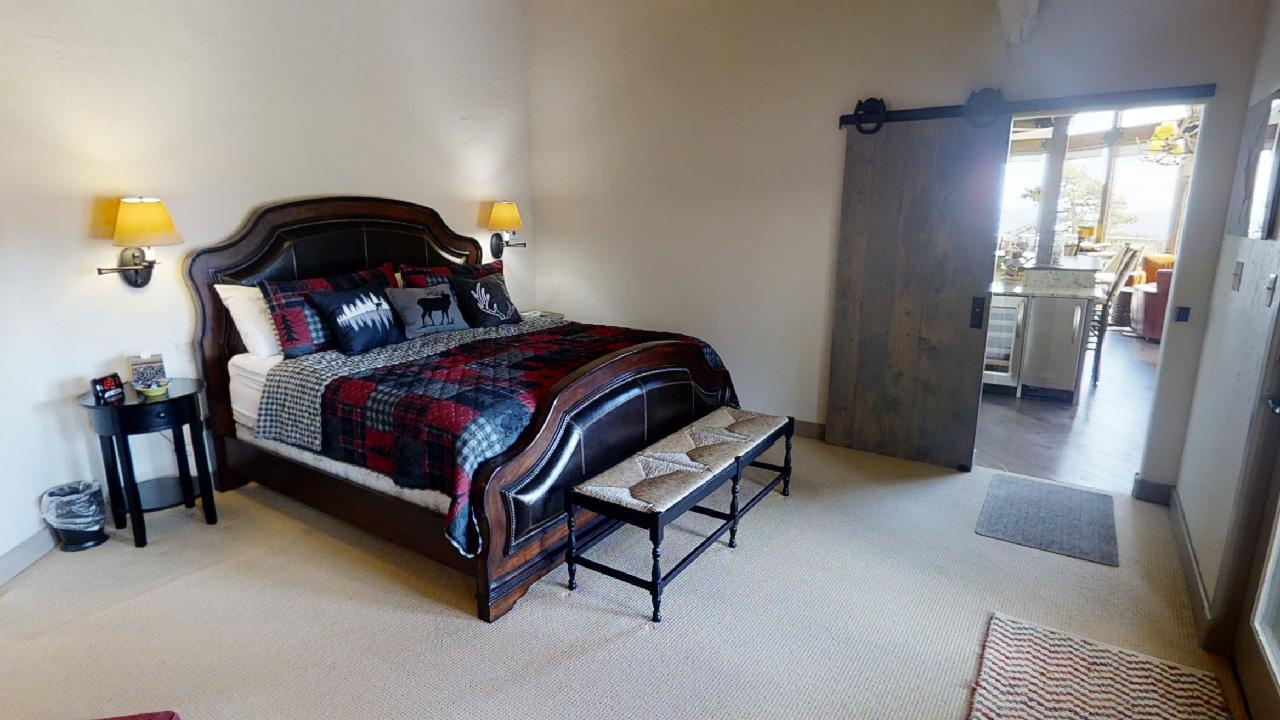 Bobcat-Peak-House-09222021_115711