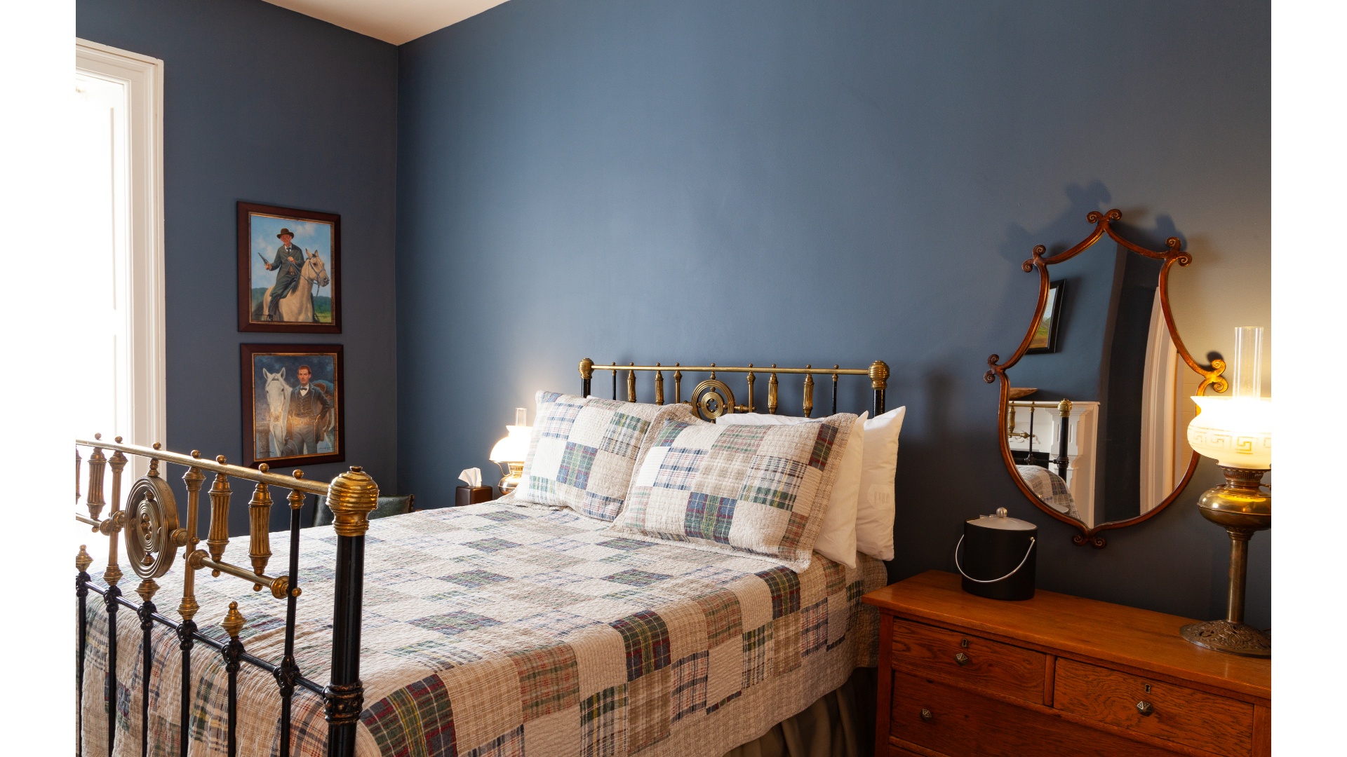 WEB Jesse James Room -3