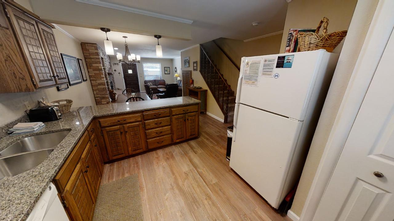 Claim-Jumper-Townhouse-5-06042022_093346