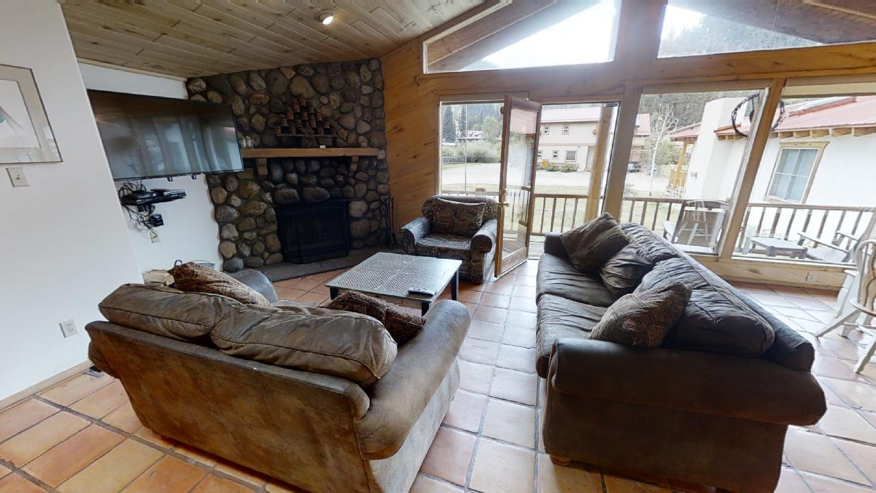 Ski-View-Chalet-09082021_100125