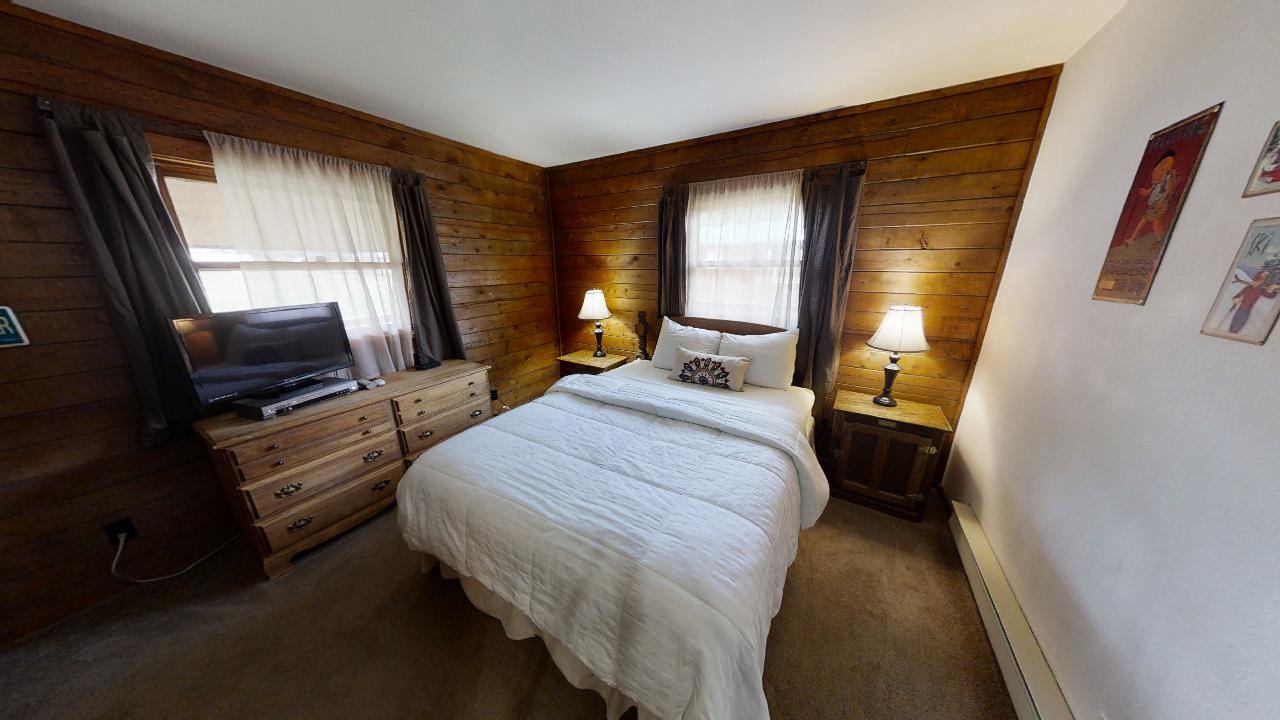 Bear-Valley-Cabin-08312021_122448