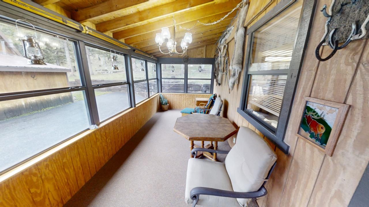 Roberts-Trappers-Lodge-copy-05282024_105902