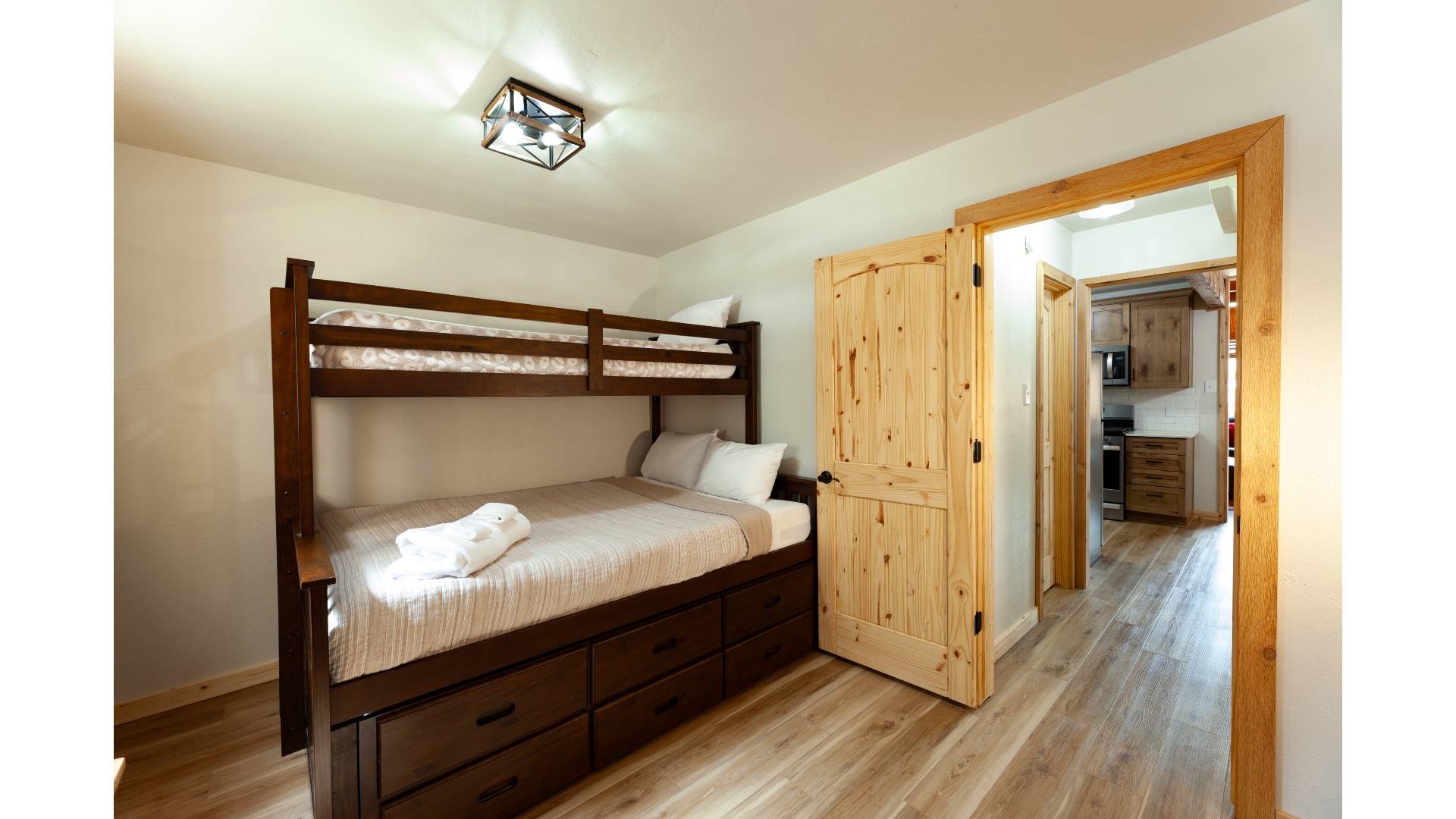 Duke Cabin