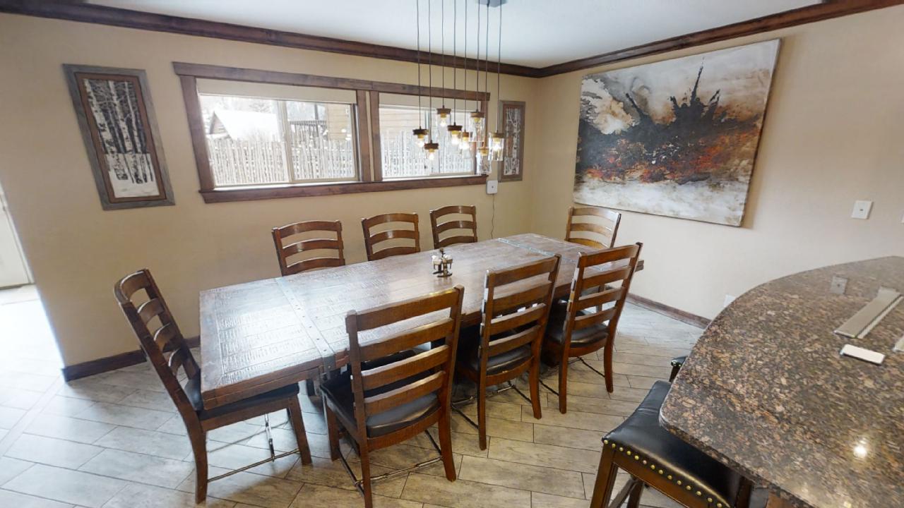 Trails-End-Dining