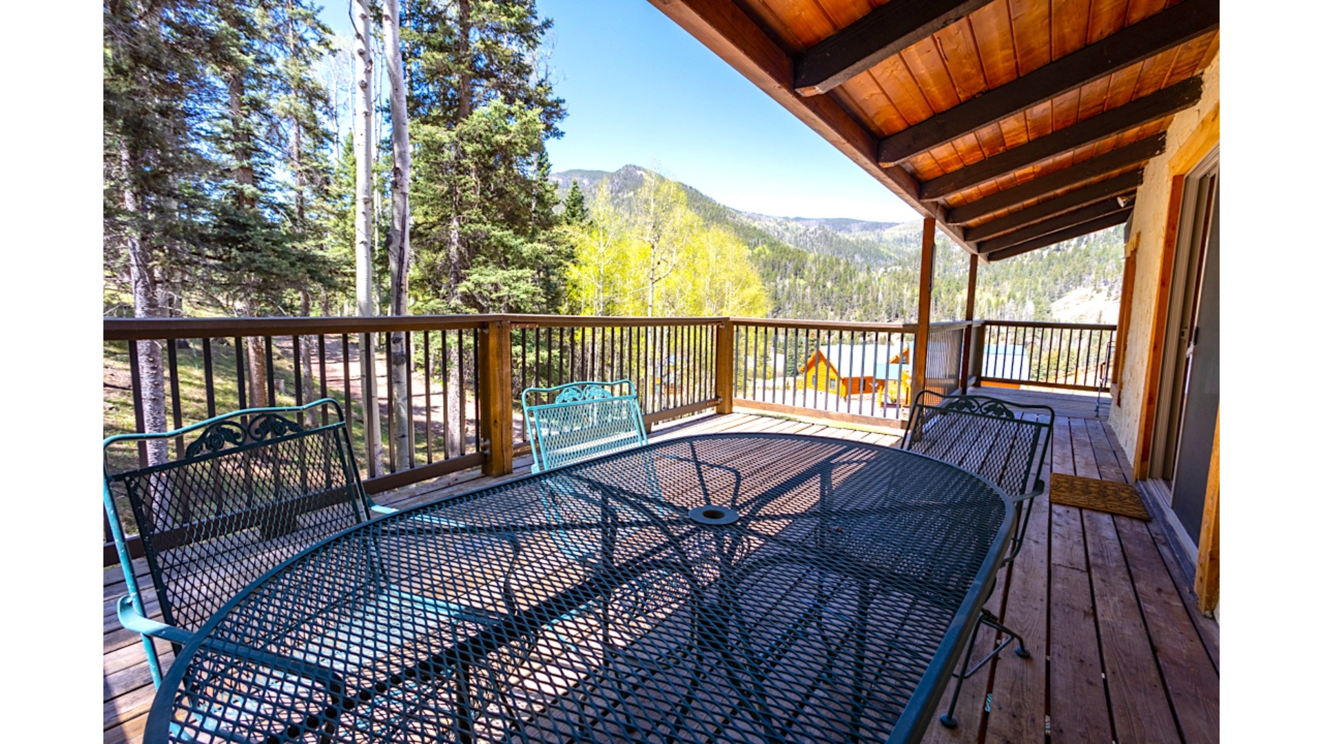 Deck Dining