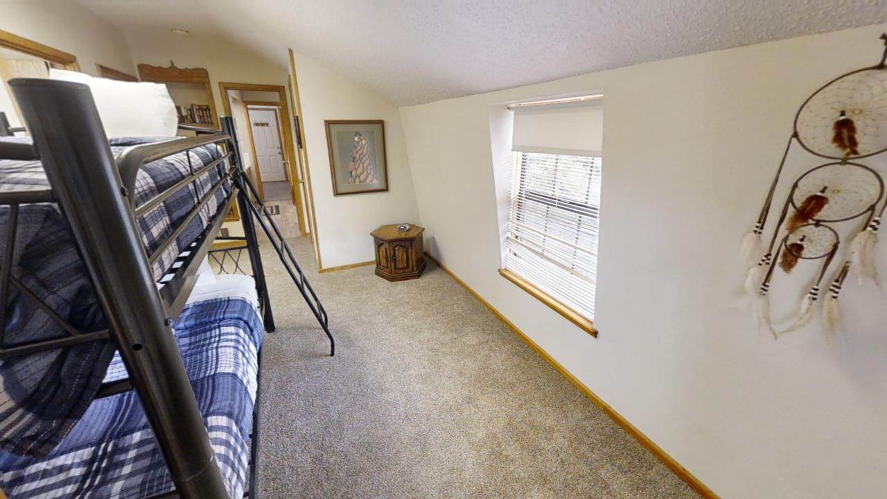 Roberts-Trappers-Lodge-Upstairs Hall