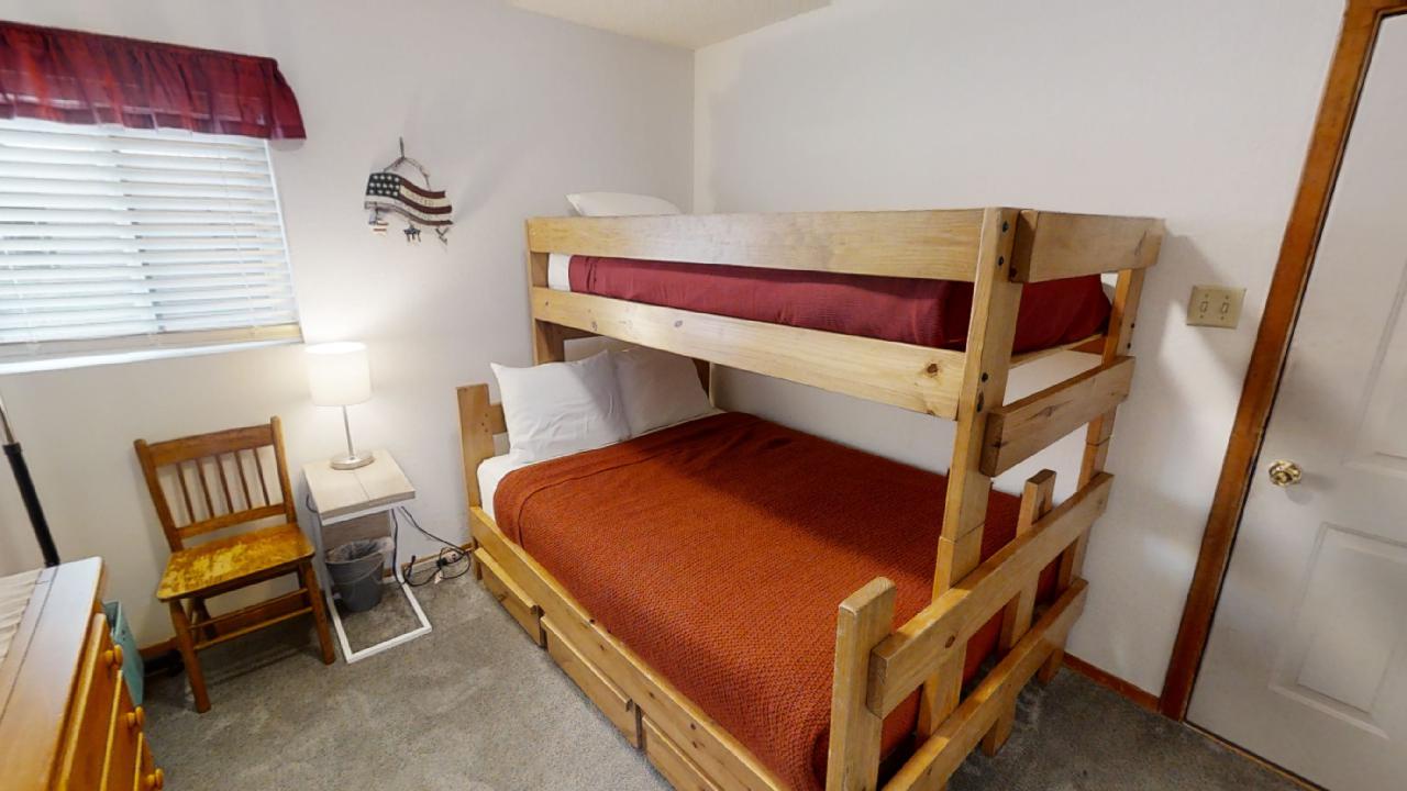 LRM-05052023_Downstair bunk room