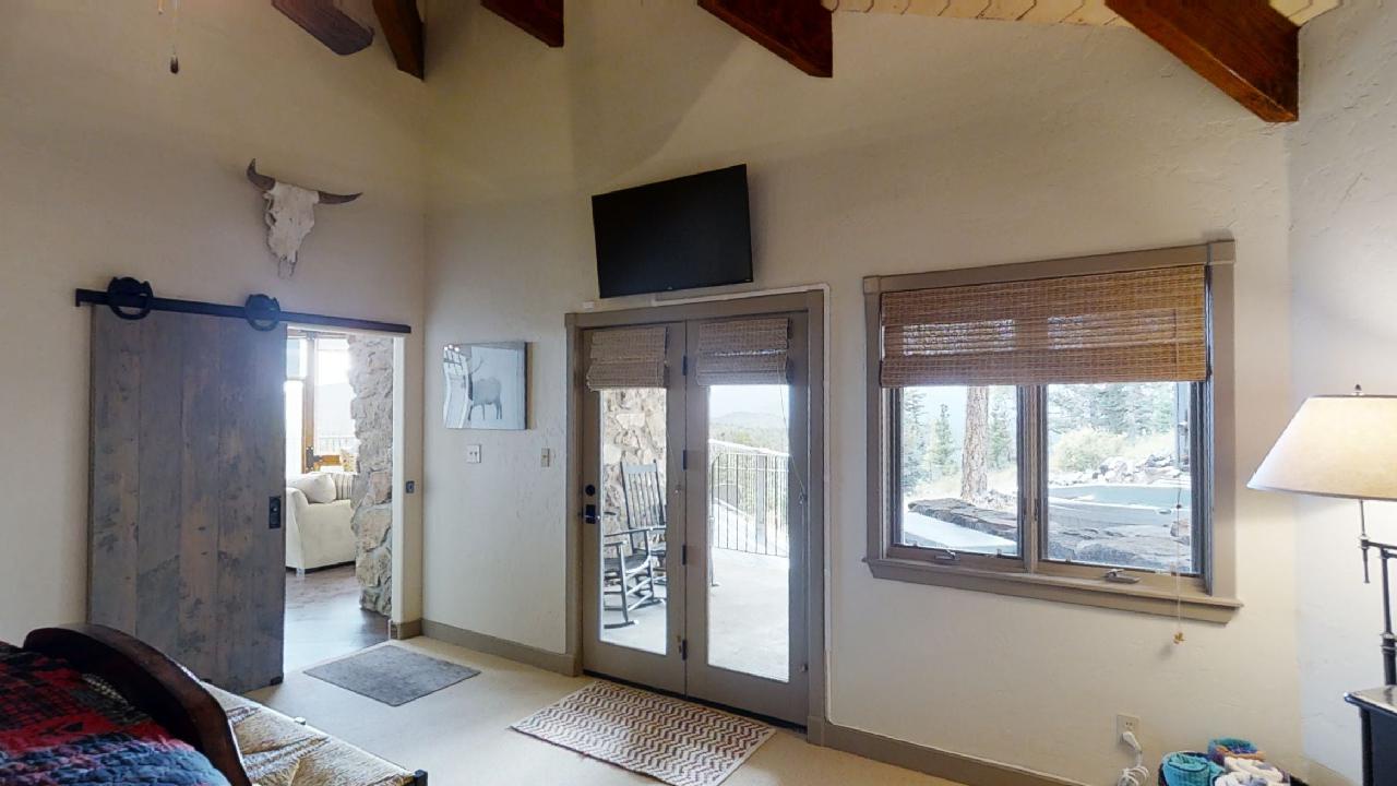 Bobcat-Peak-House-09222021_115847
