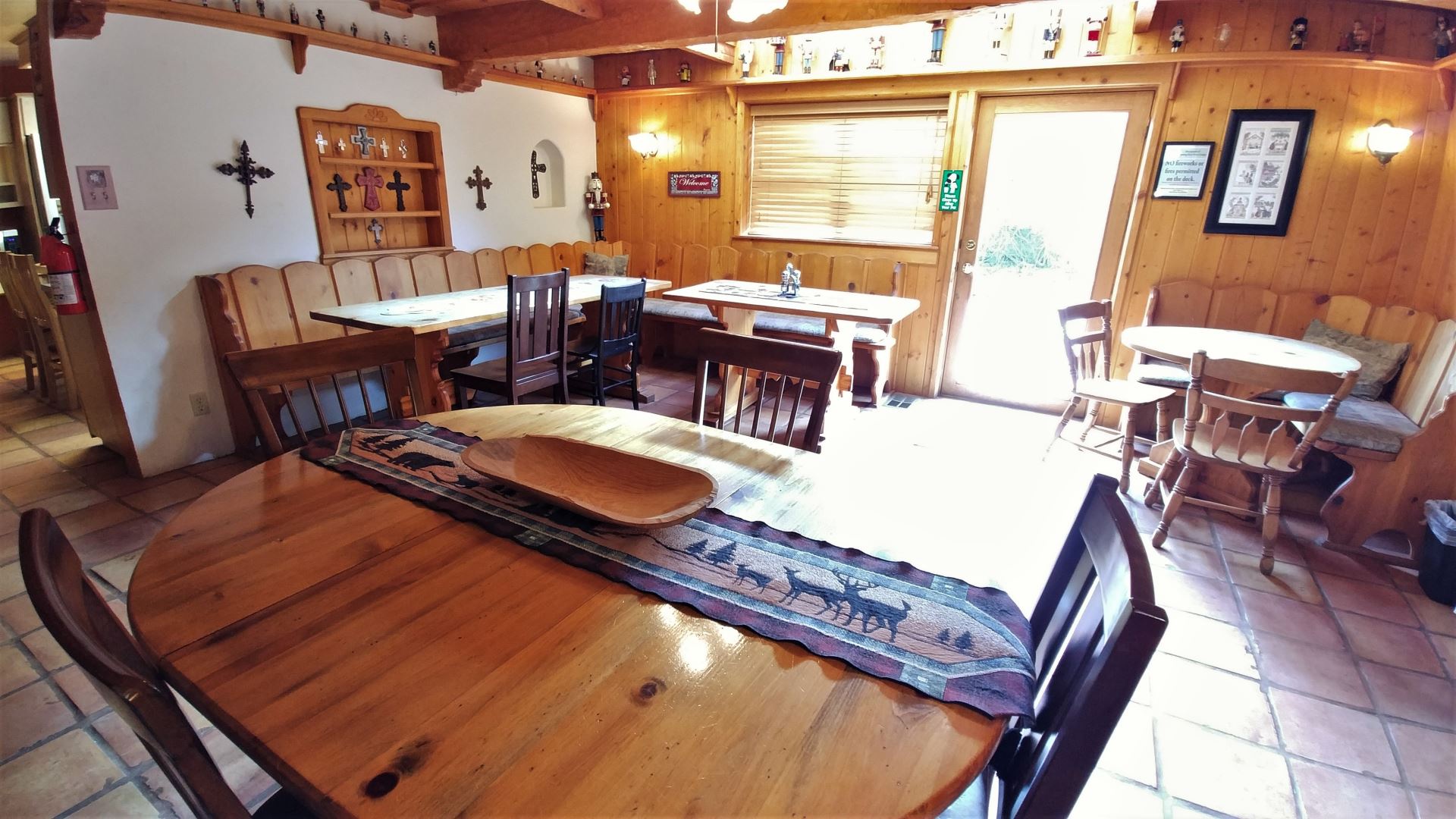 Dining 1