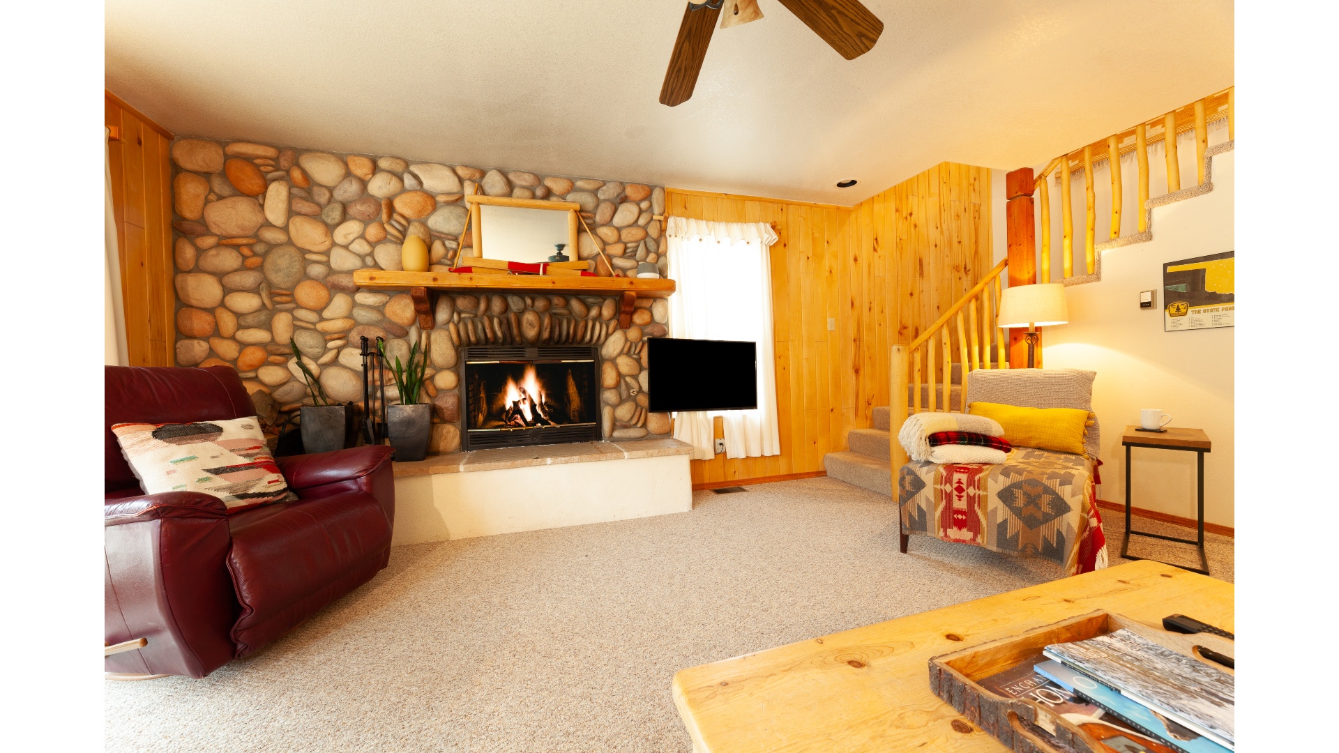The Knotty Pine