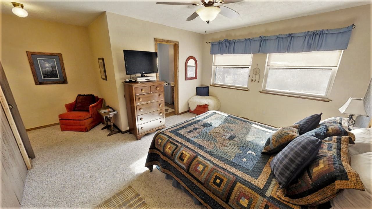 Bedroom 2 (2)