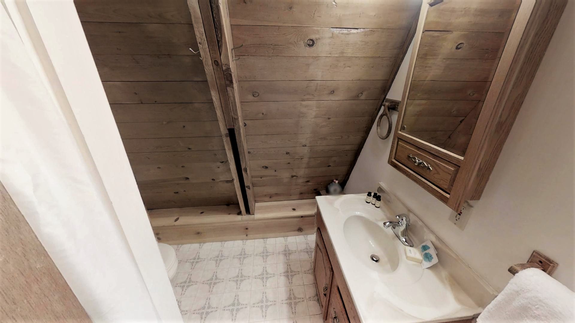 Bathroom 2