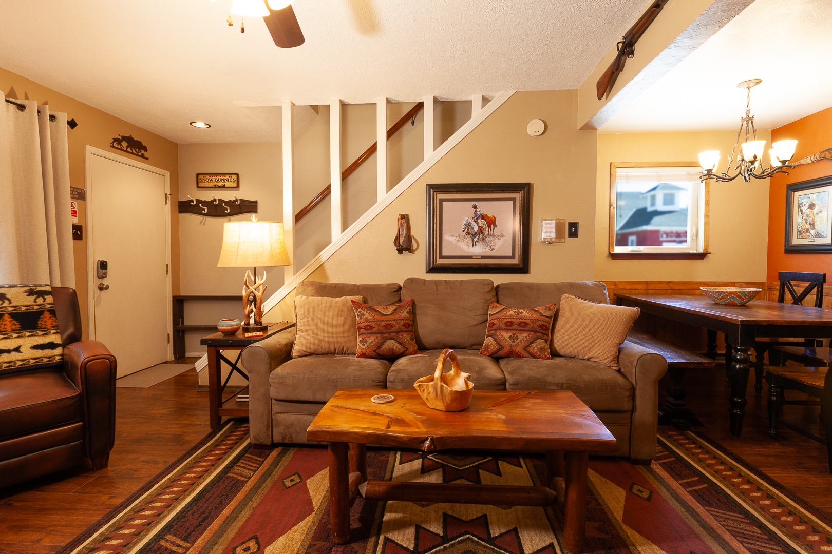 Grandview 1 Rustic Retreat