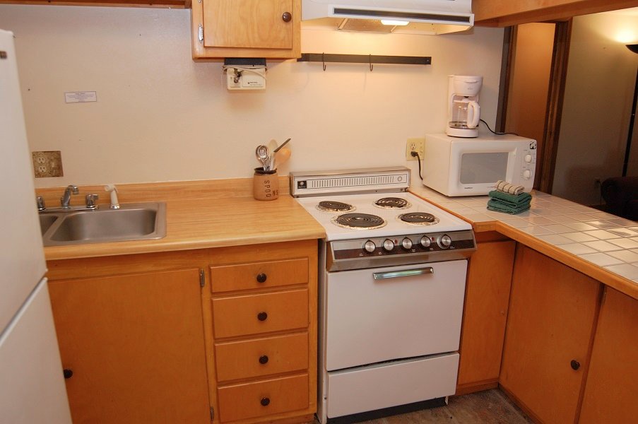 Kitchen (1)