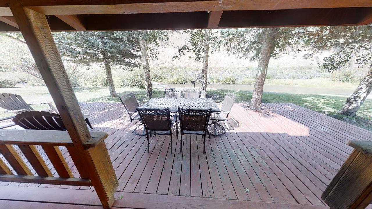 914-River-Charm-01262022_154618
