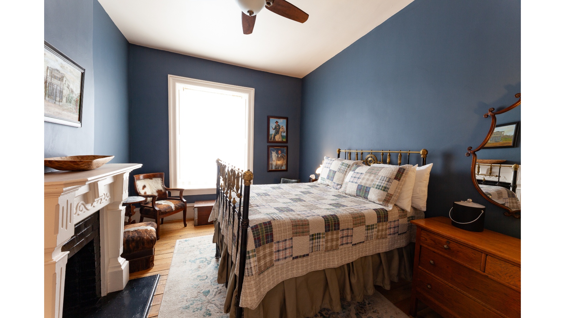 WEB Jesse James Room -1