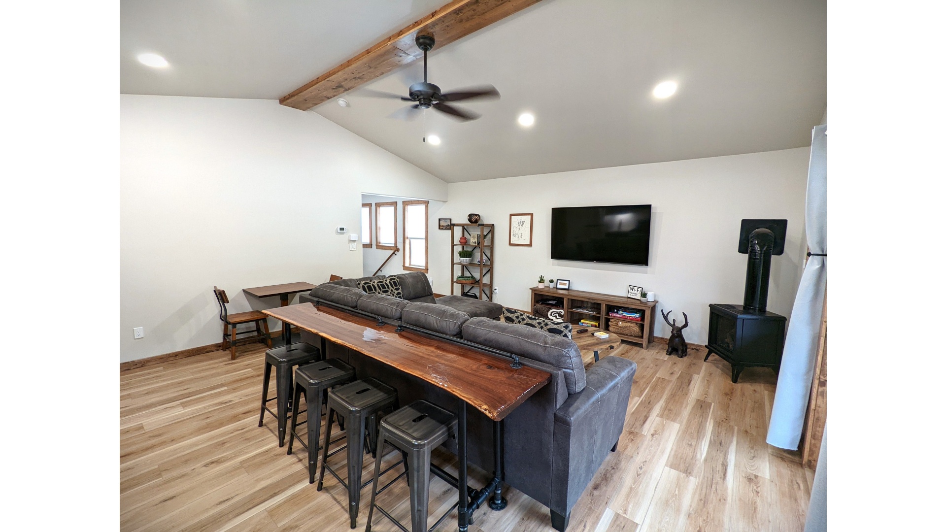 Living Room (3)