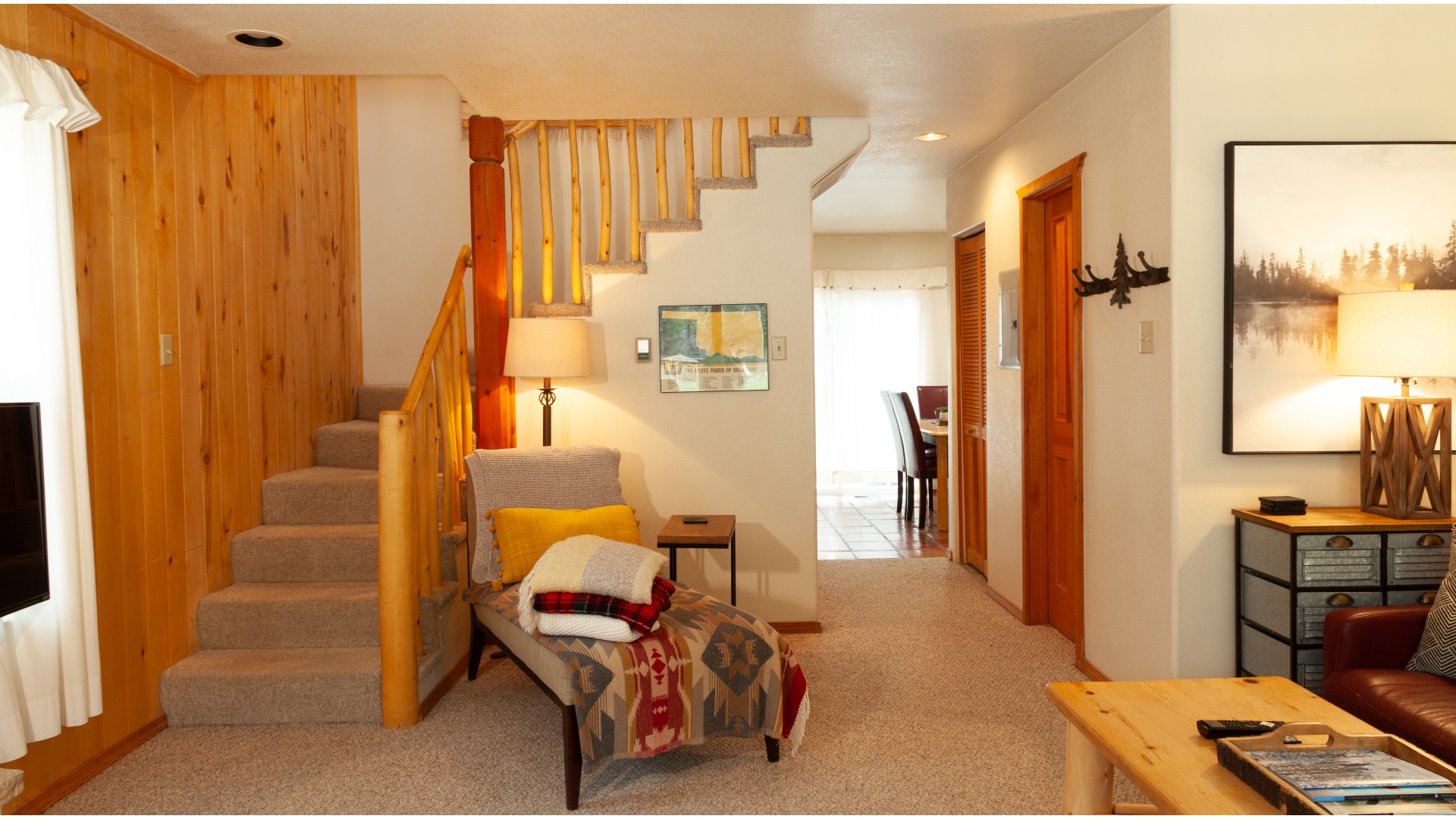 The Knotty Pine