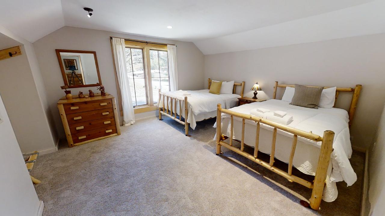 Chula-Vista-Cabin-09212021_154937