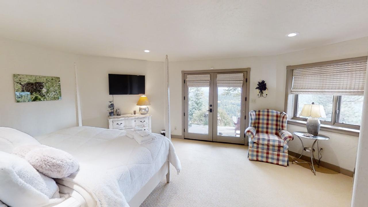 Bobcat-Peak-House-09222021_121041