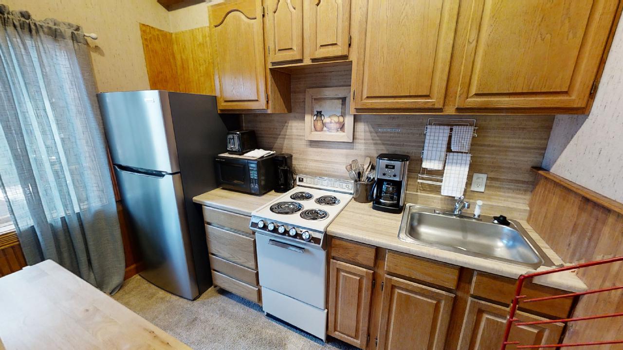 Apt Kitchen