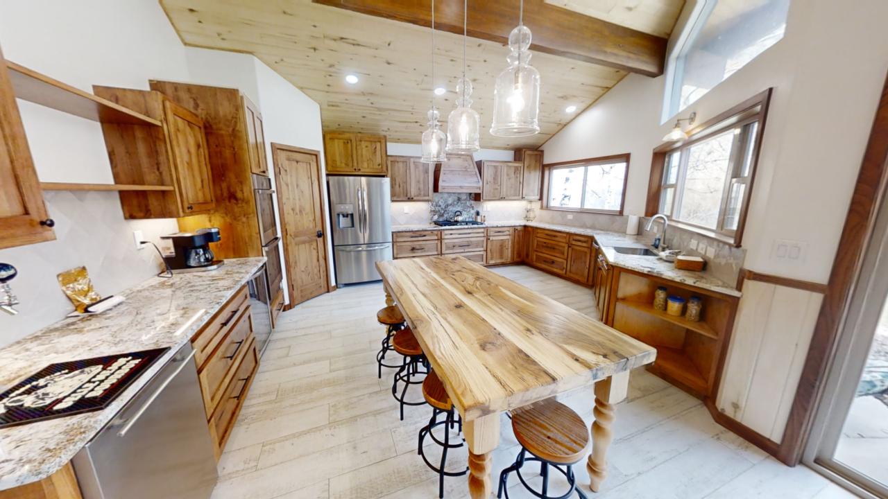 Blue-Heaven-Kitchen