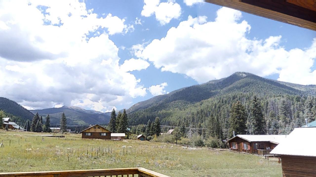 Bear-Valley-Cabin-08312021_124208