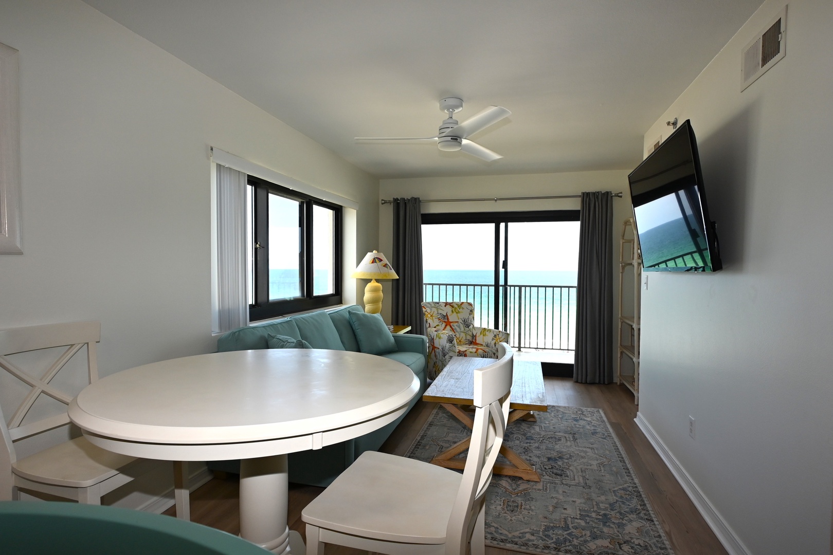 zDining Living 4